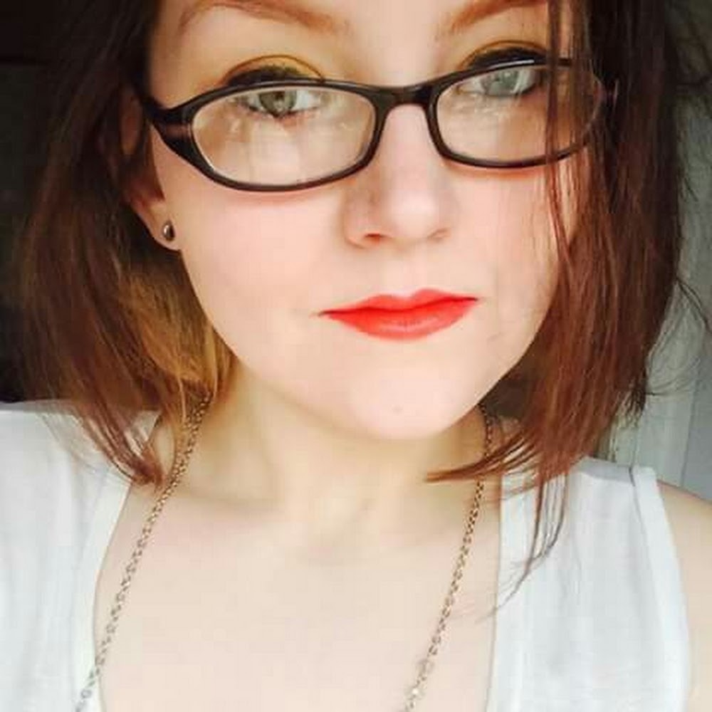 Meet your Posher, Felecia